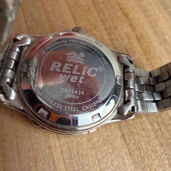 Relic Wet Unisex Watch - Picture 9 of 9